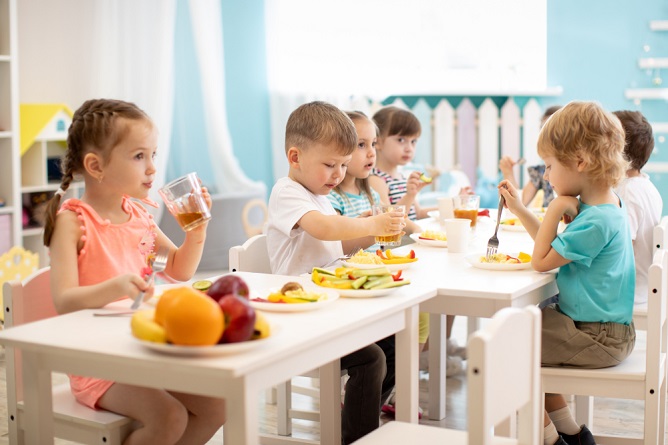 nutrition-tips-healthy-snacks-for-daycare